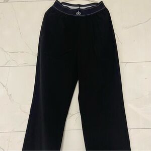 ALO Yoga Black Relaxed Pants